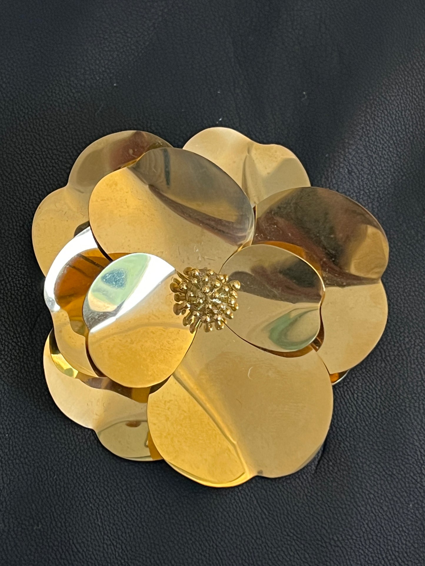 Broche Blume